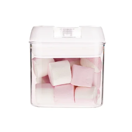 Plastová dóza s viečkom plná ružových a bielych marshmallow cukríkov